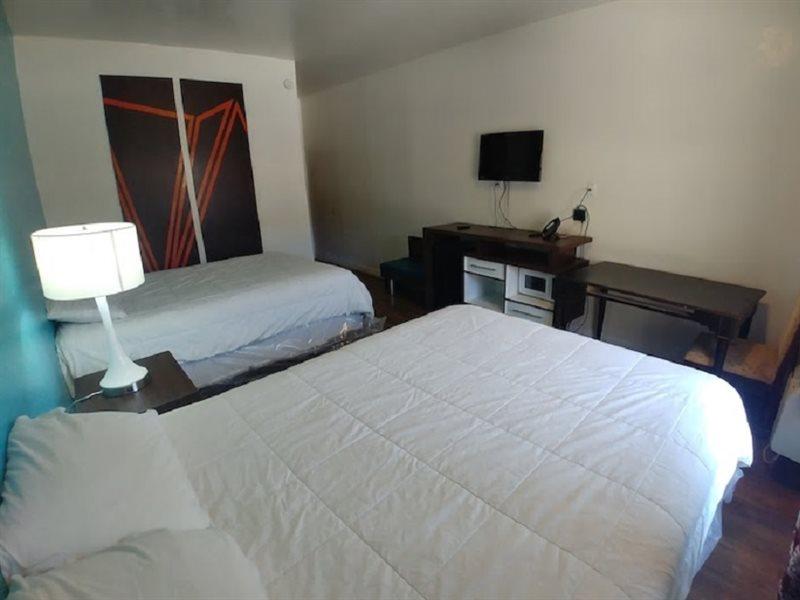 Alien Residence Inn 佩科斯 外观 照片