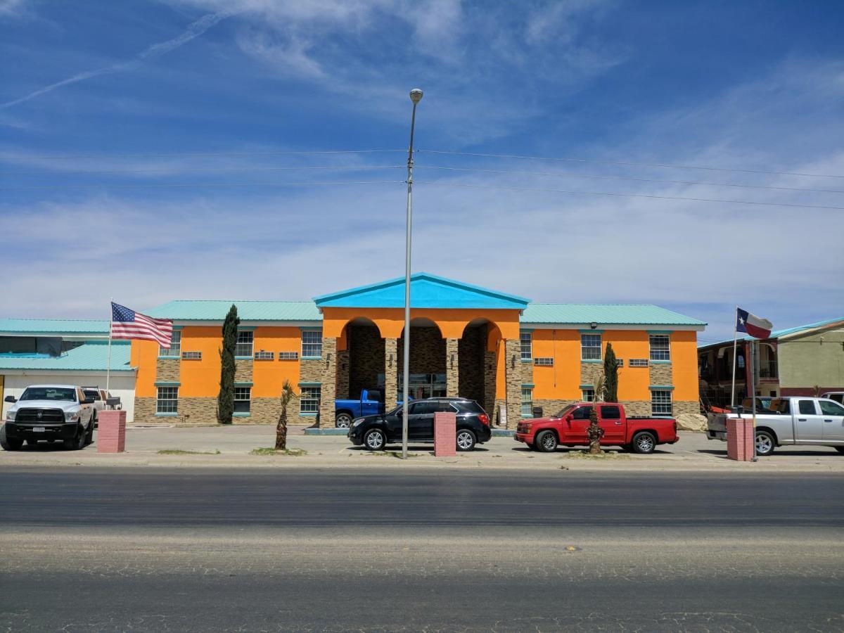 Alien Residence Inn 佩科斯 外观 照片